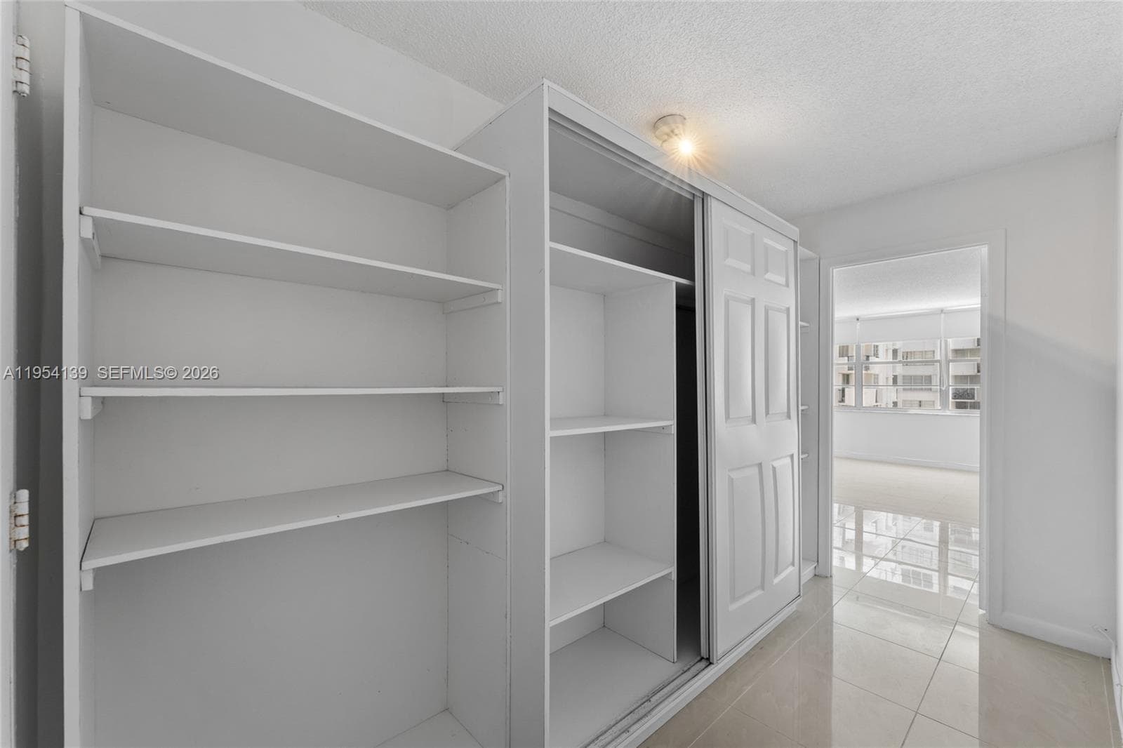 18061 Biscayne Blvd # 1701, Aventura FL 33160 — 21