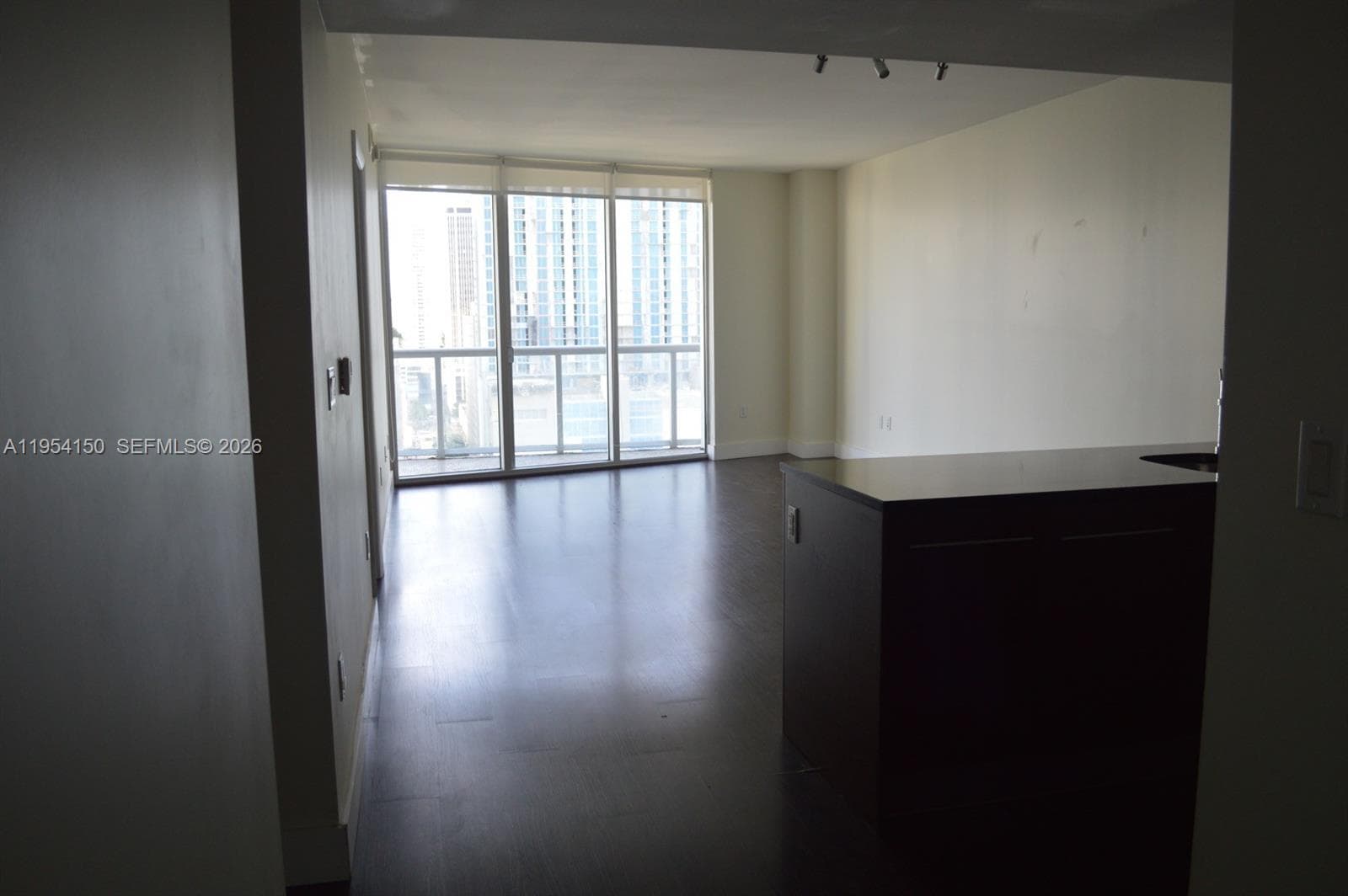 475 Brickell Ave # 1814, Miami FL 33131 — 2