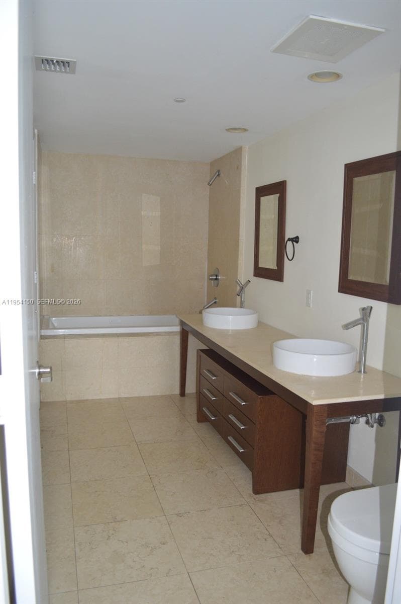 475 Brickell Ave # 1814, Miami FL 33131 — 8