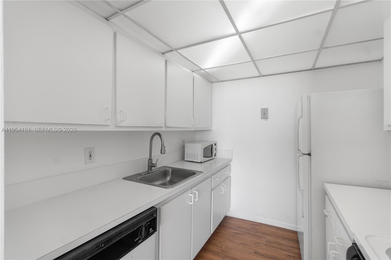 2350 NE 135th St # 1202, North Miami FL 33181 — 13