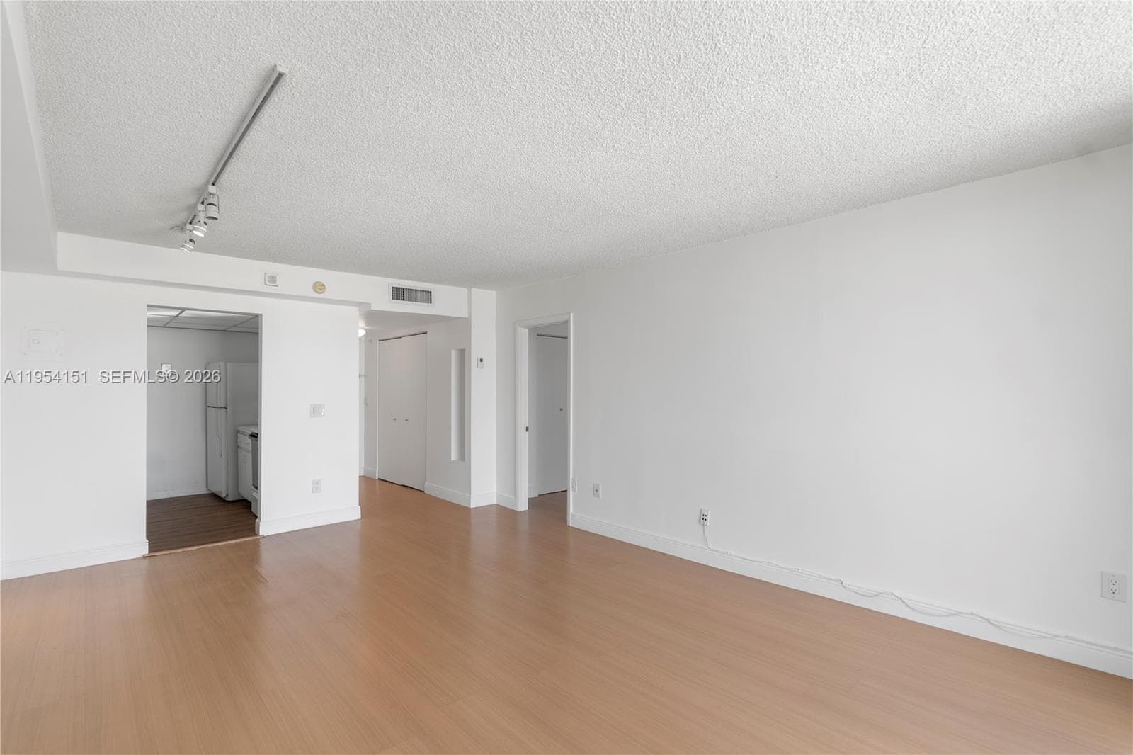 2350 NE 135th St # 1202, North Miami FL 33181 — 10