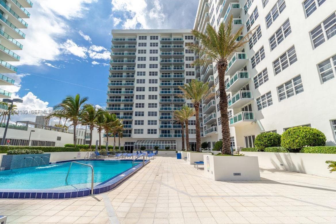 6917 Collins Ave # 1206, Miami Beach FL 33141 — 17