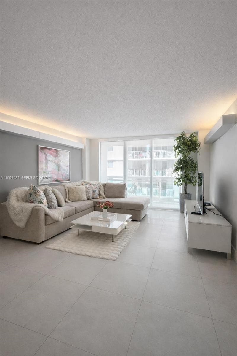 6917 Collins Ave # 1206, Miami Beach FL 33141 — 5
