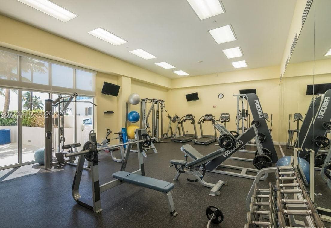 6917 Collins Ave # 1206, Miami Beach FL 33141 — 24