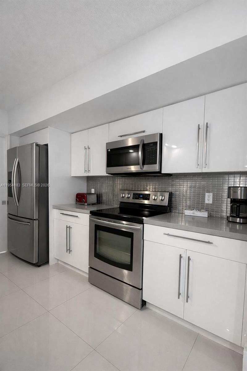 6917 Collins Ave # 1206, Miami Beach FL 33141 — 11