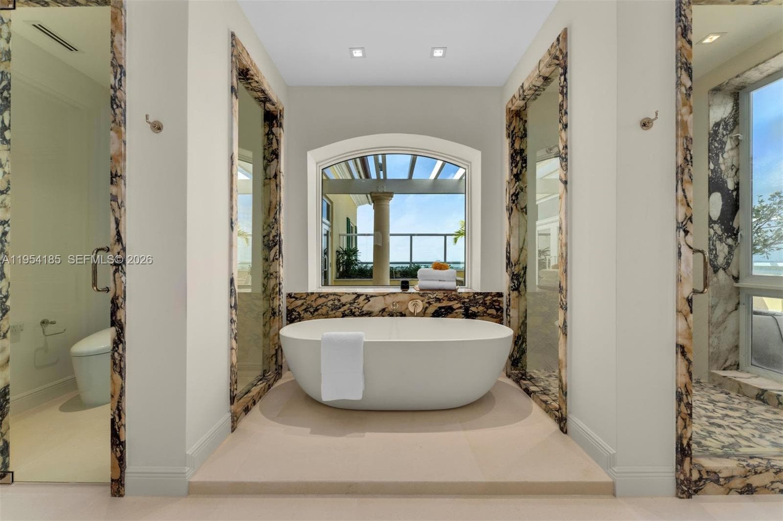 445 Grand Bay Drive # 1A, Key Biscayne FL 33149 — 32