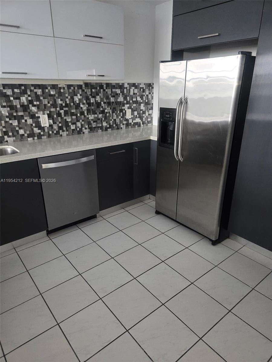 1301 NE Miami Gardens Dr # 314W, Miami FL 33179 — 1