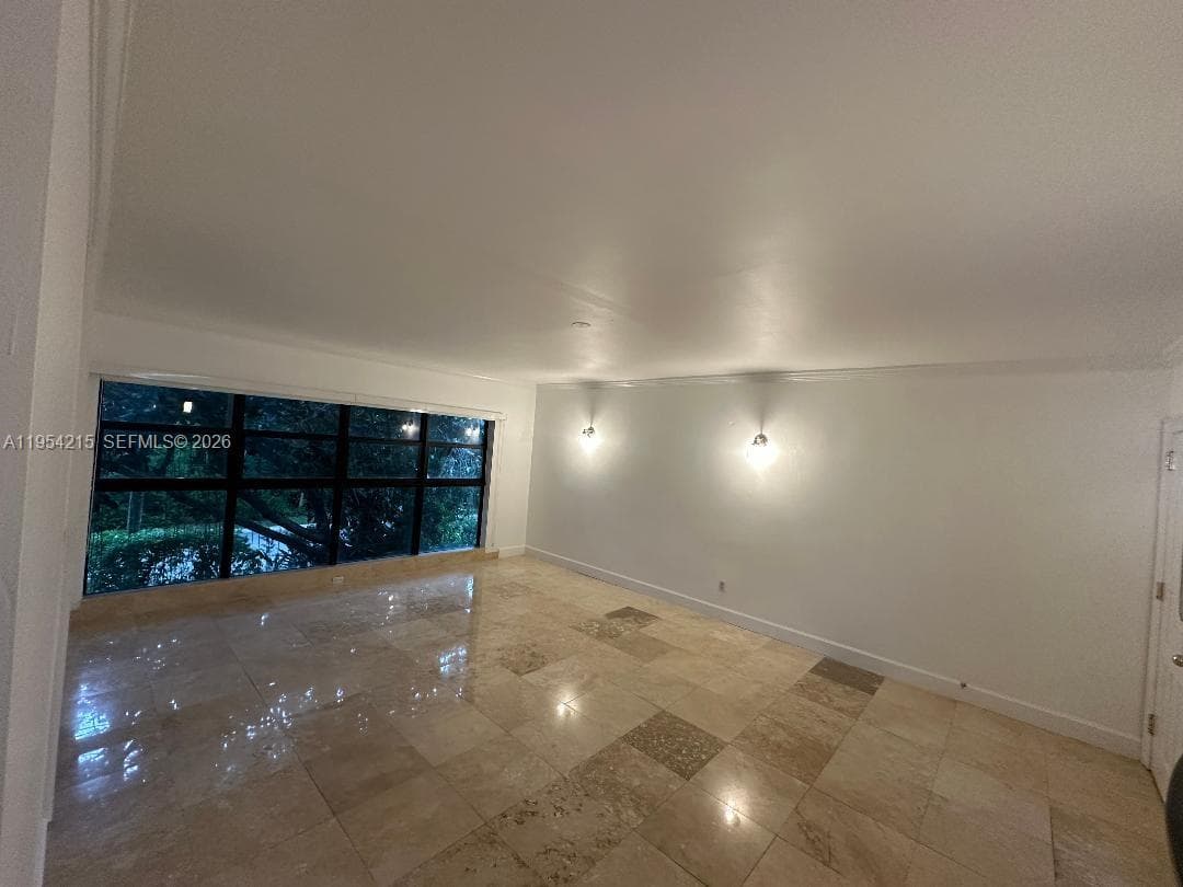 32 Camden Dr # 7, Bal Harbour FL 33154 — 3