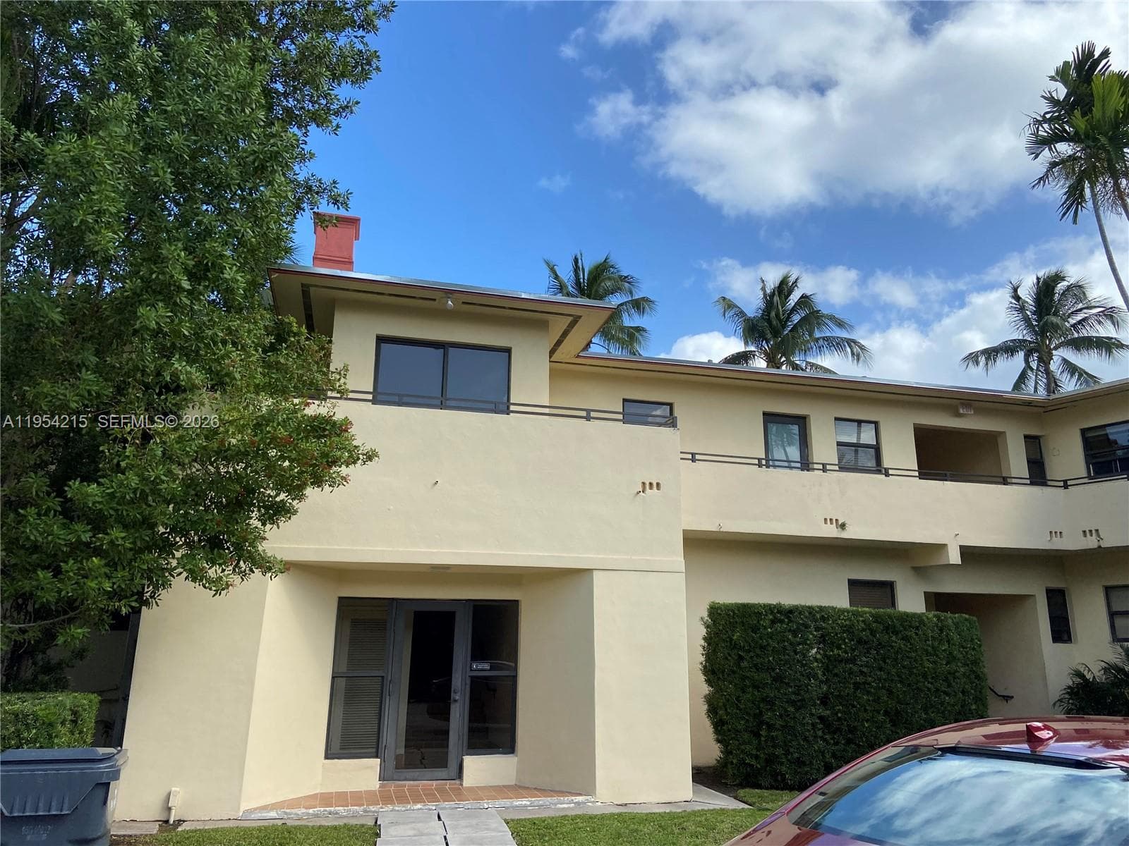 32 Camden Dr # 7, Bal Harbour FL 33154 — 1