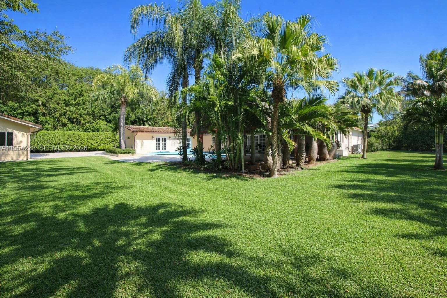 15144 SW 72nd Ct, Palmetto Bay FL 33158 — 33