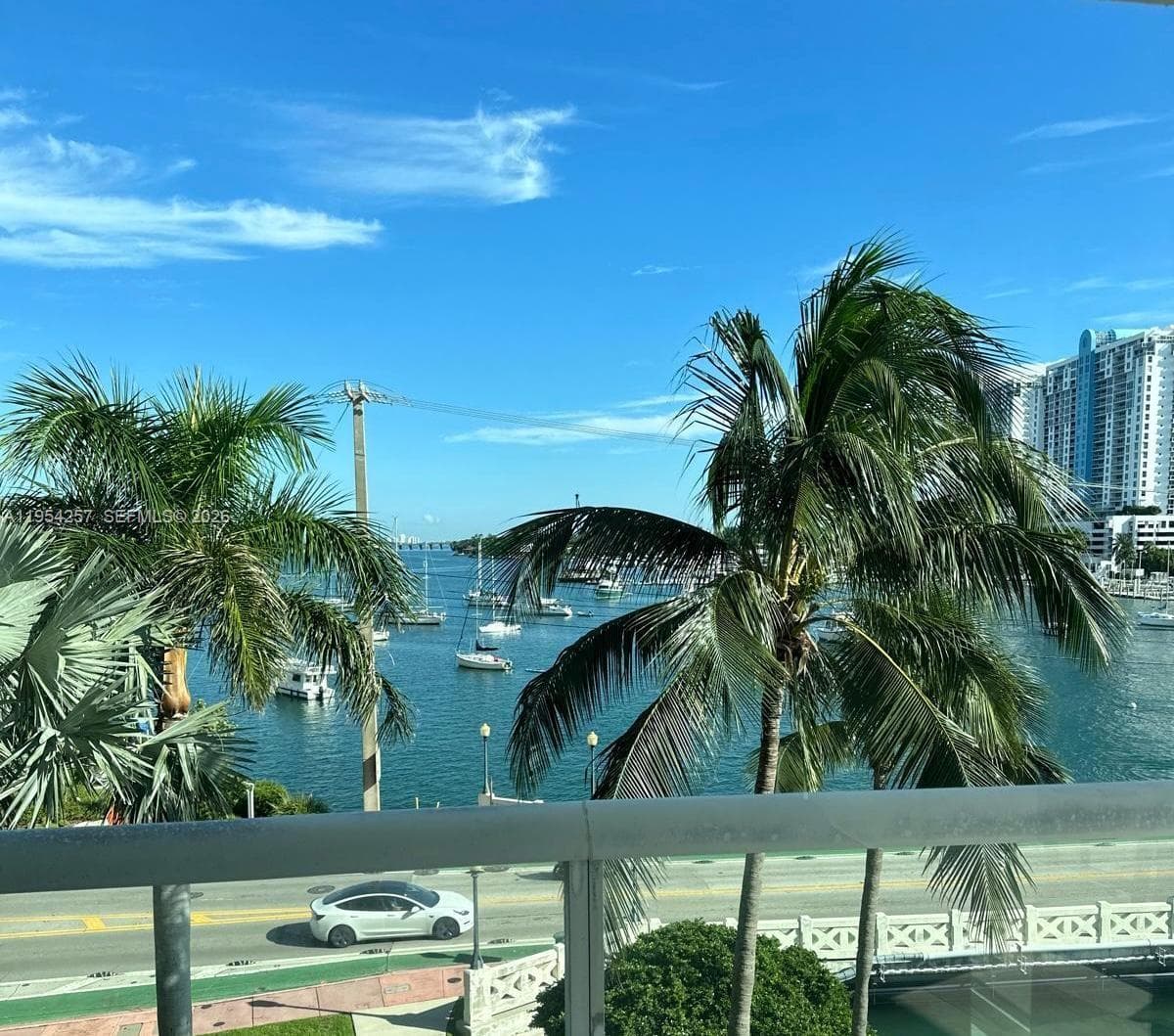 10 VENETIAN WAY # 404, Miami Beach FL 33139 — 6