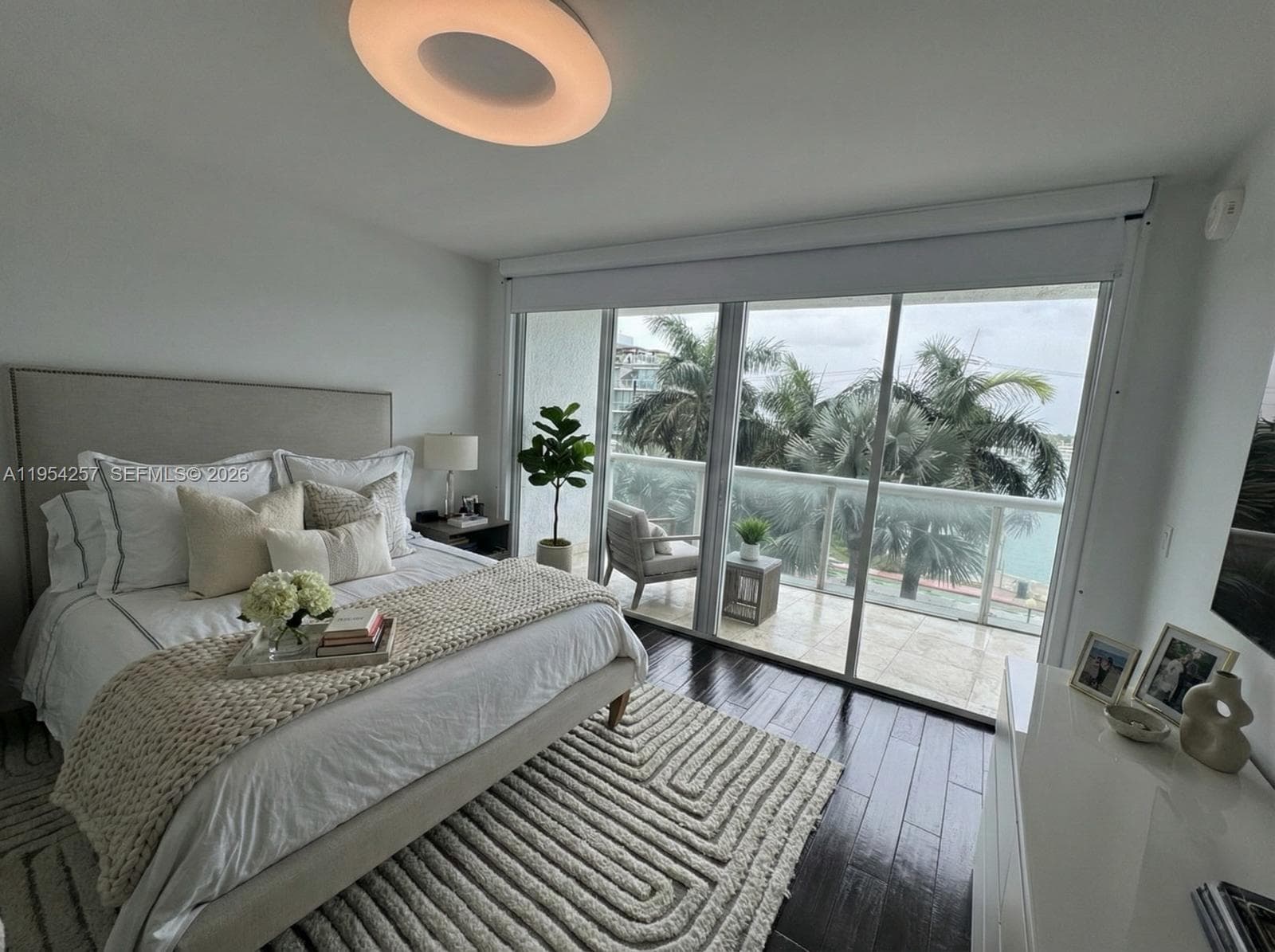 10 VENETIAN WAY # 404, Miami Beach FL 33139 — 5