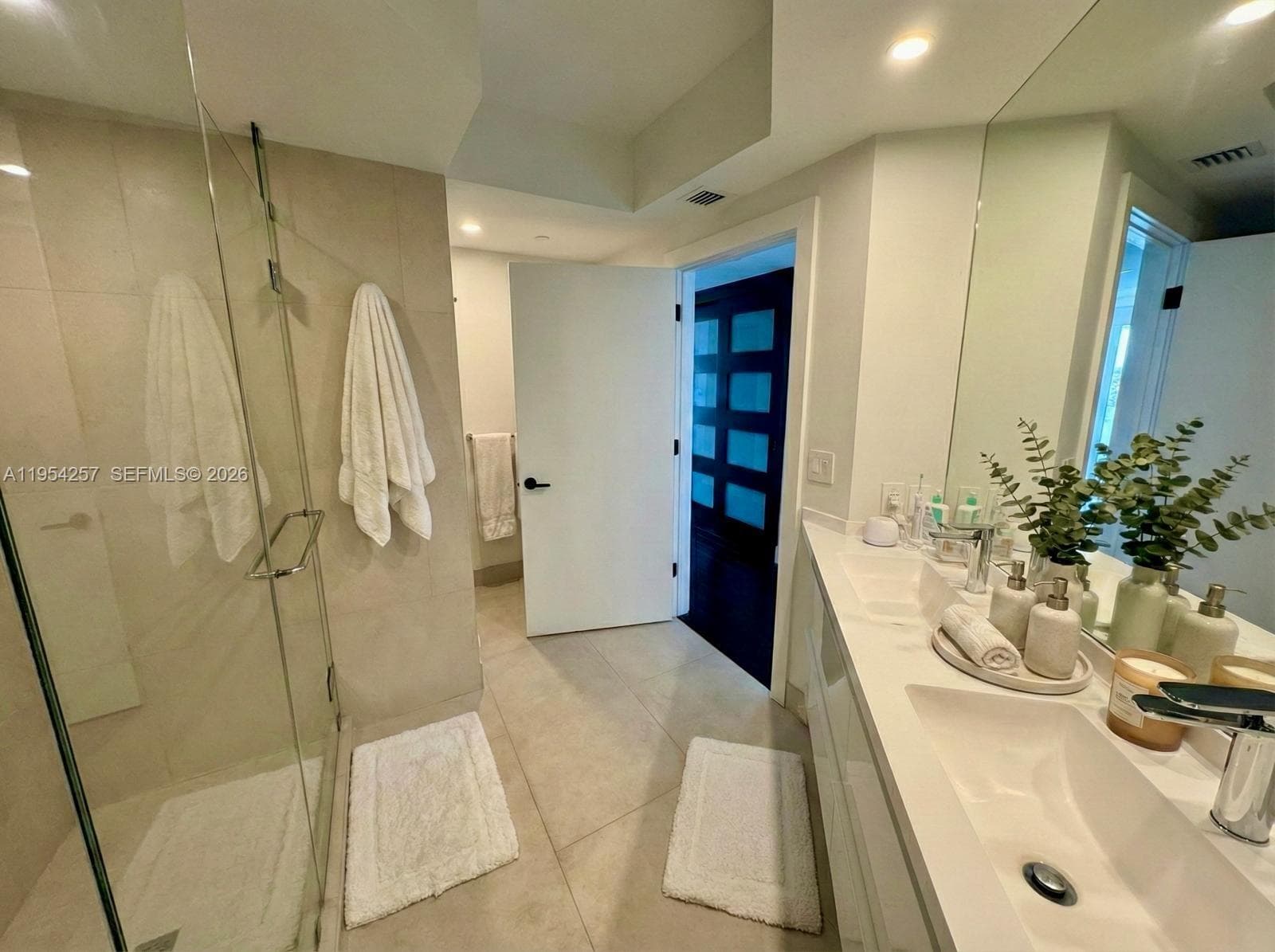 10 VENETIAN WAY # 404, Miami Beach FL 33139 — 8