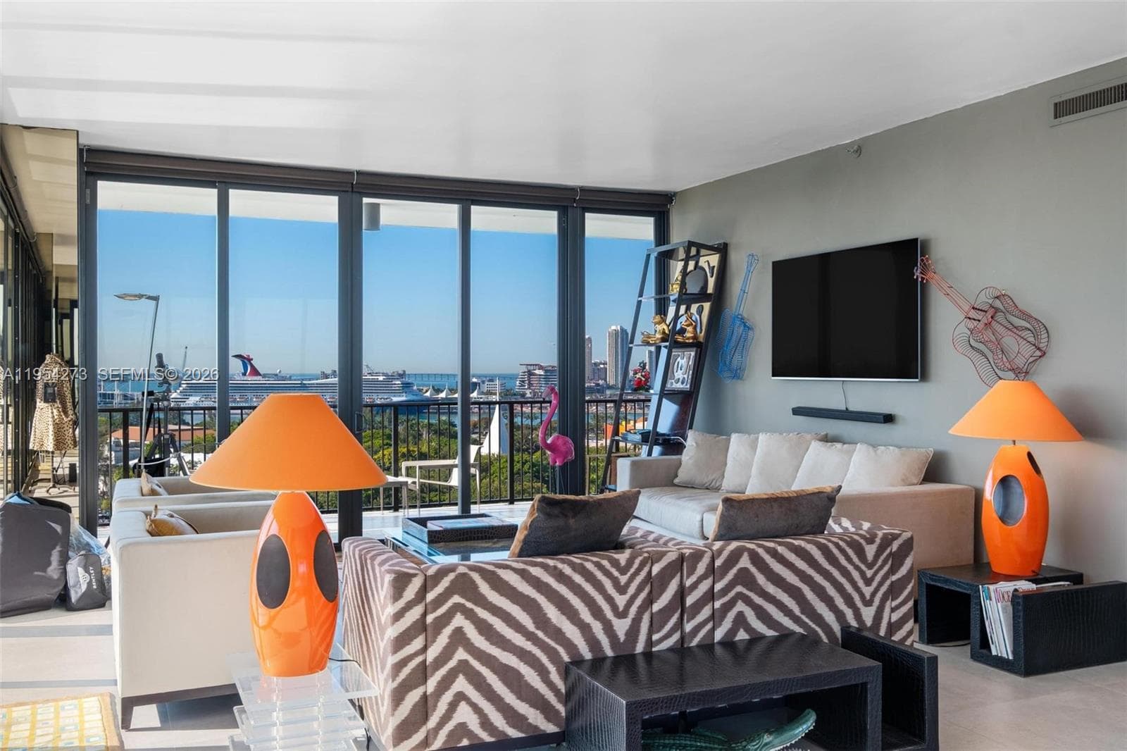 1000 Venetian Way # 1501, Miami FL 33139 — 3