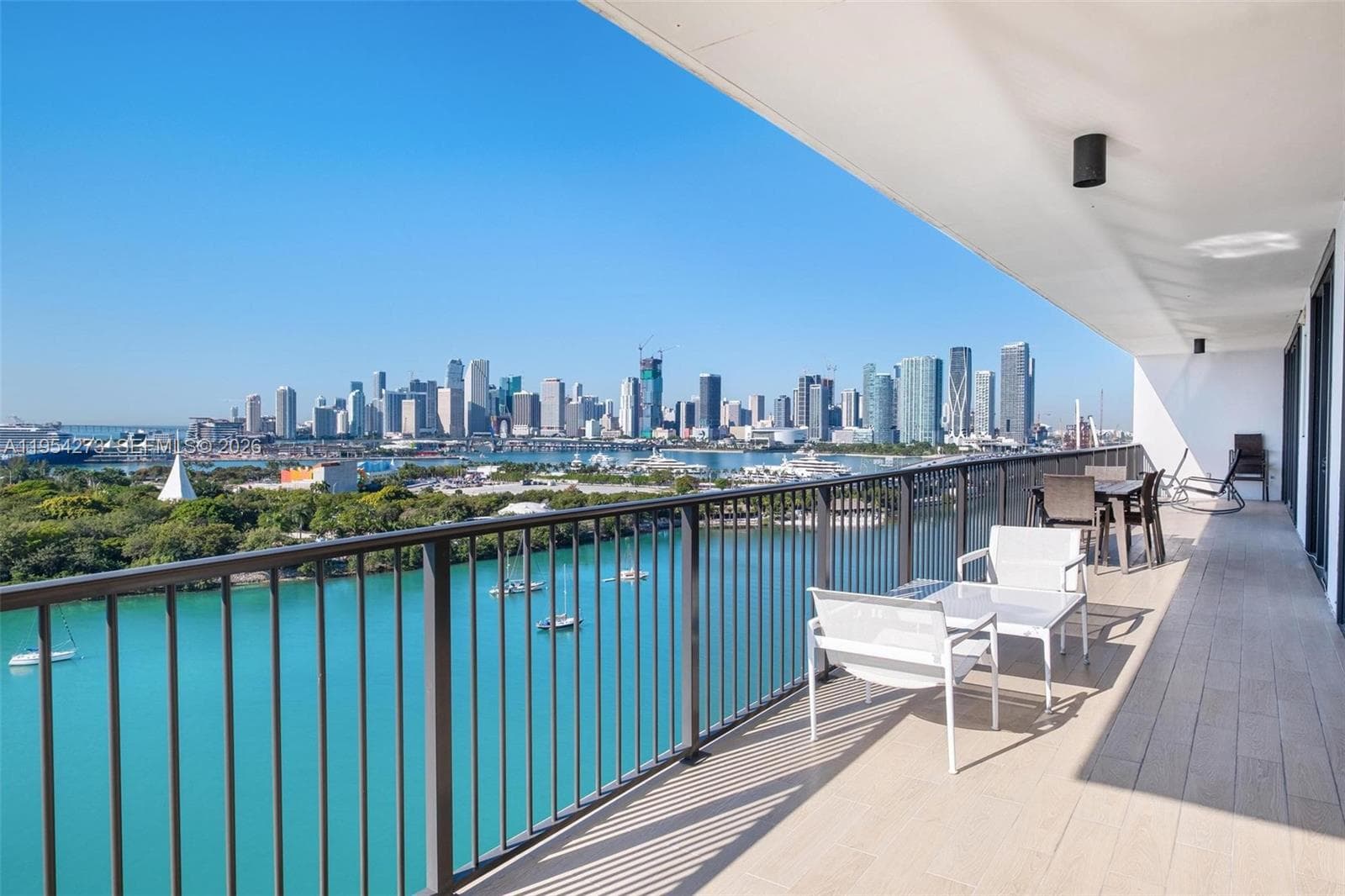 1000 Venetian Way # 1501, Miami FL 33139 — 73