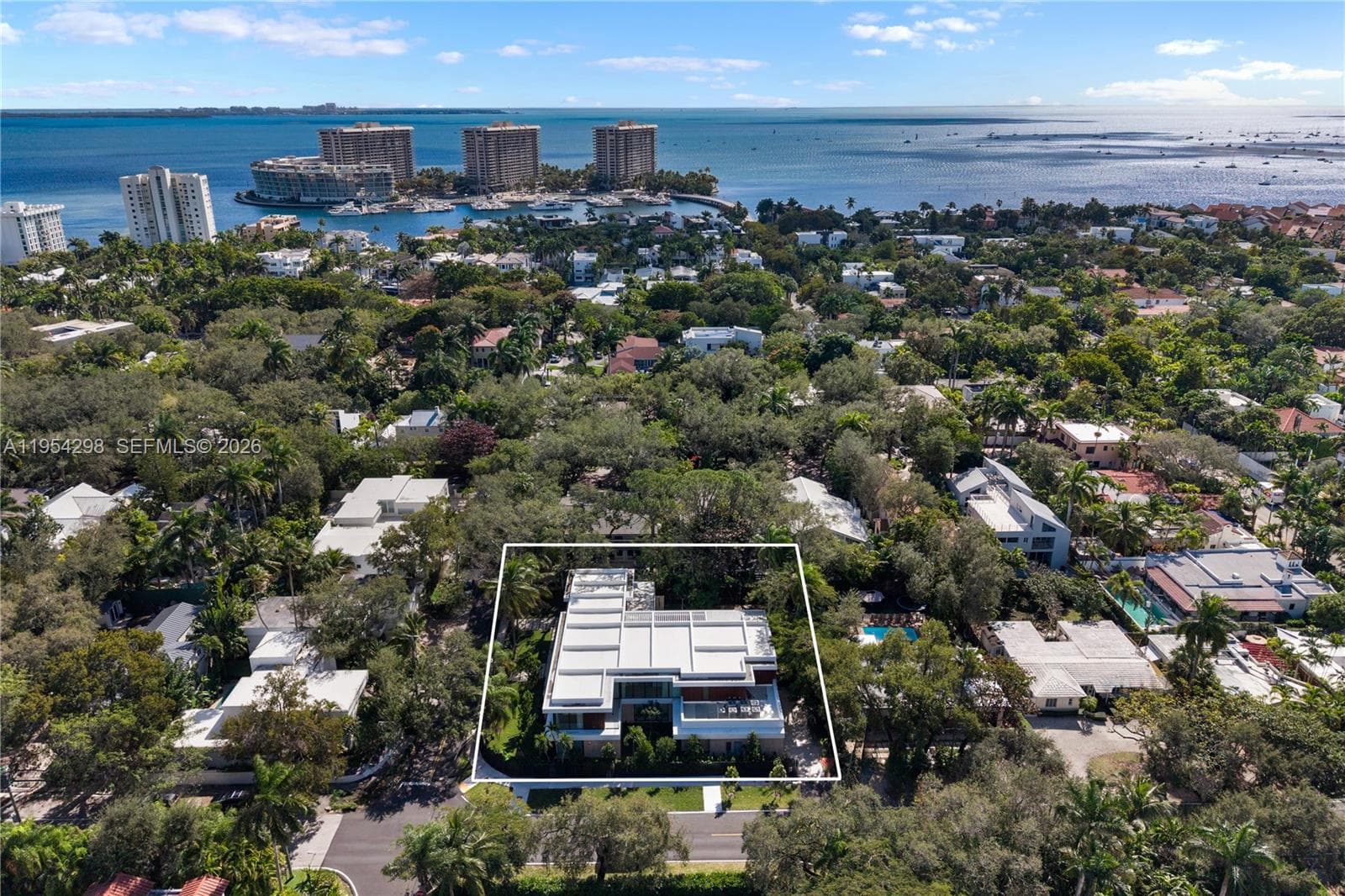 3210 Coacoochee St, Miami FL 33133 — 28