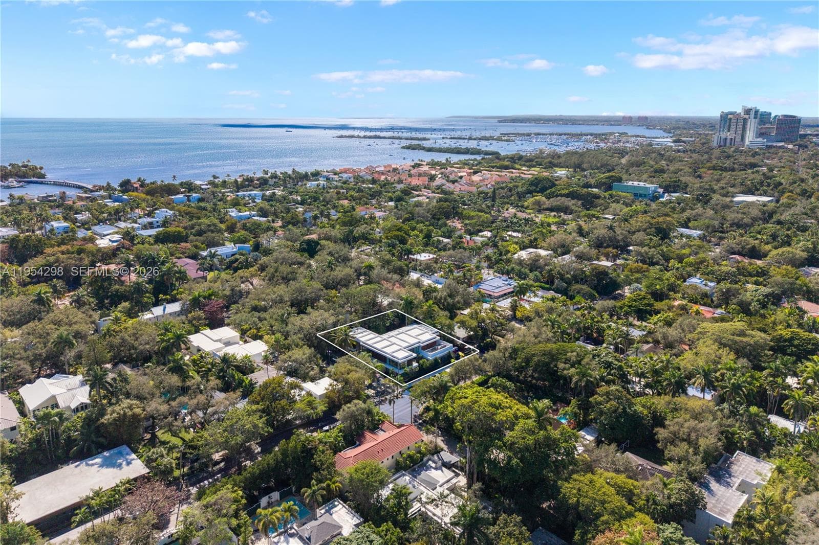 3210 Coacoochee St, Miami FL 33133 — 29