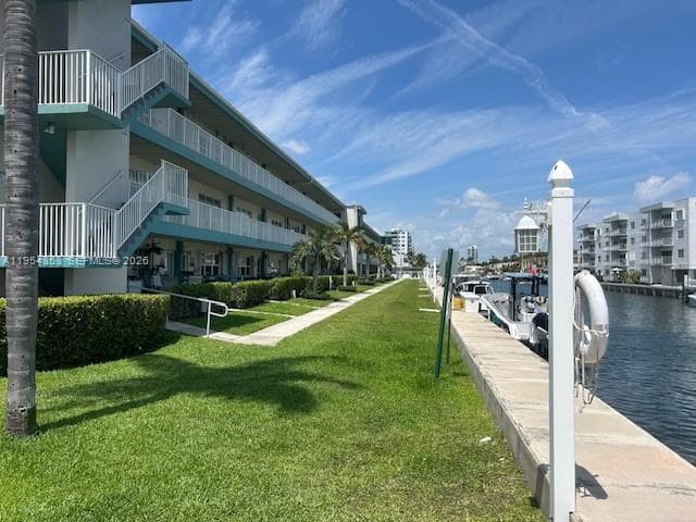 3923 NE 166th St # 108, North Miami Beach FL 33160 — 3