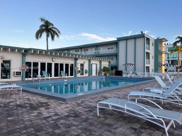 3923 NE 166th St # 108, North Miami Beach FL 33160 — 9