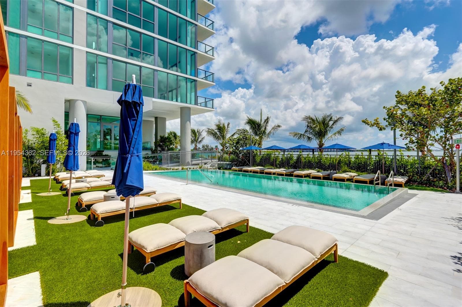 3131 NE 7th Ave # 3605, Miami FL 33137 — 57
