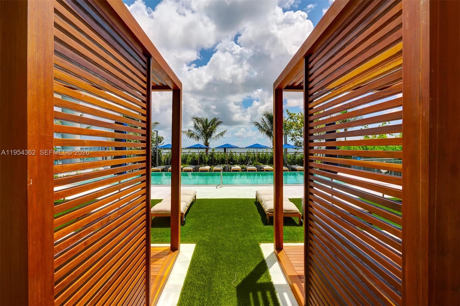 3131 NE 7th Ave # 3605, Miami FL 33137 — 65