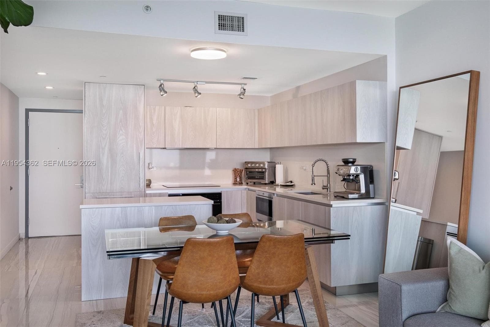 3131 NE 7th Ave # 3605, Miami FL 33137 — 10