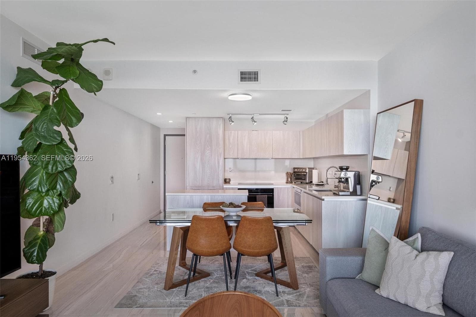 3131 NE 7th Ave # 3605, Miami FL 33137 — 14