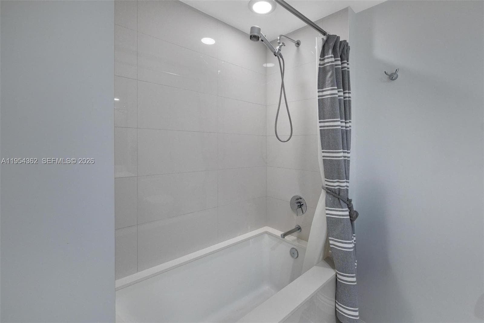 3131 NE 7th Ave # 3605, Miami FL 33137 — 41