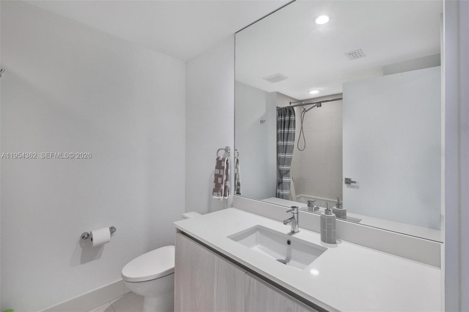 3131 NE 7th Ave # 3605, Miami FL 33137 — 40