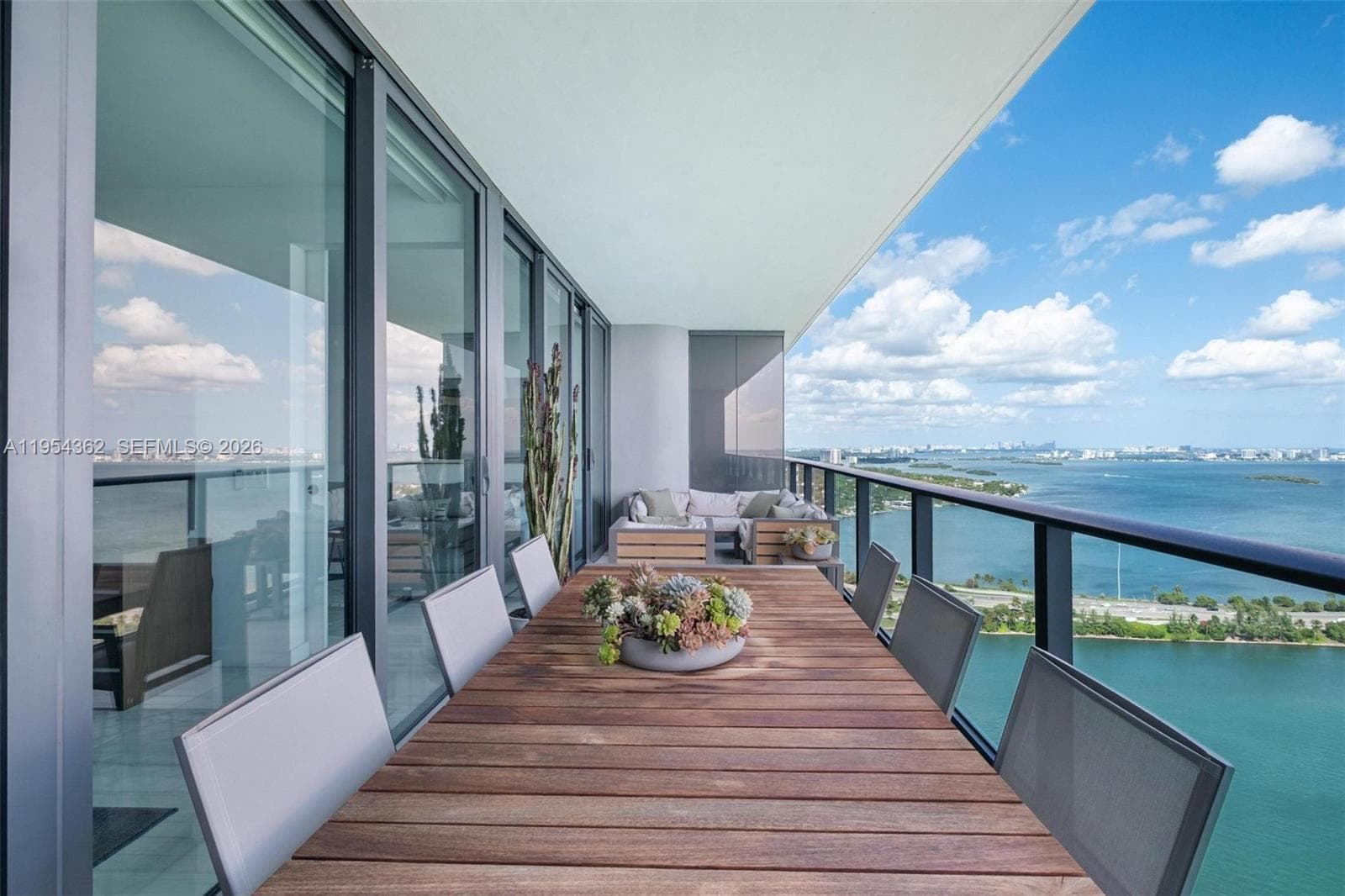3131 NE 7th Ave # 3605, Miami FL 33137 — 25