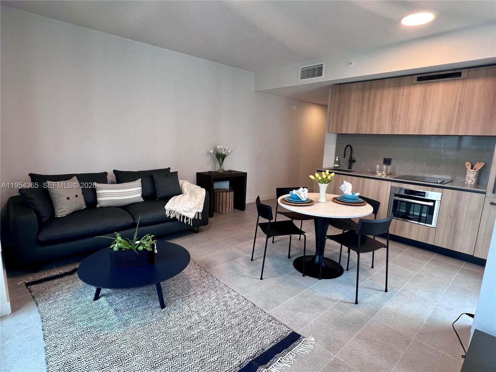121 NE 5th St # 1608, Miami FL 33143 — 3