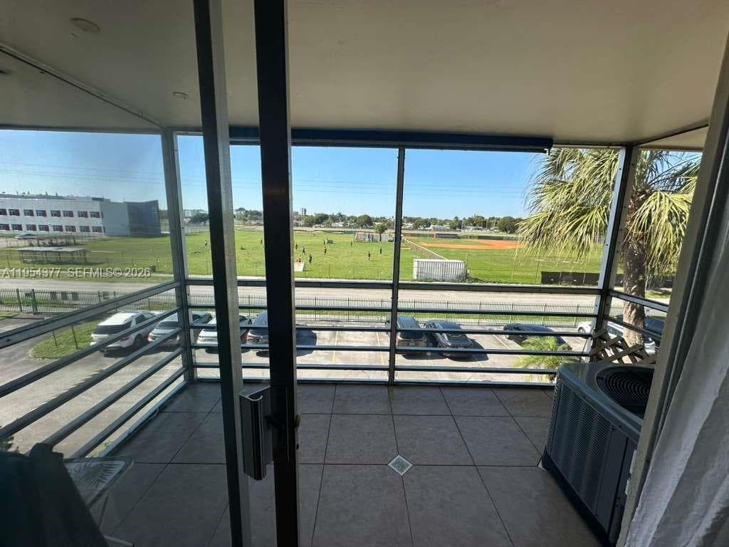 17001 NE 13th Ave # 314, Miami FL 33162 — 18