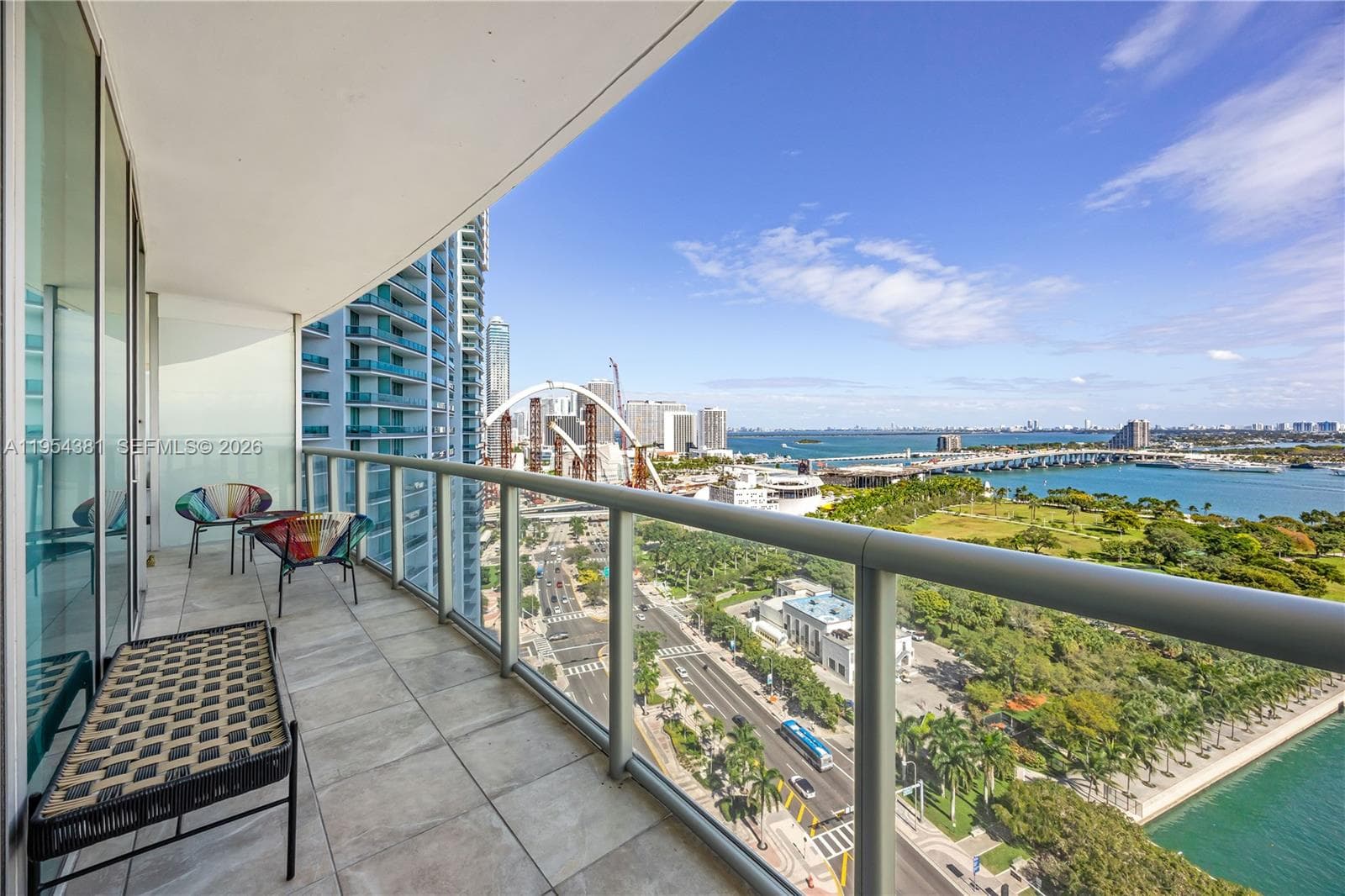 888 Biscayne Blvd # 2009, Miami FL 33132 — 11