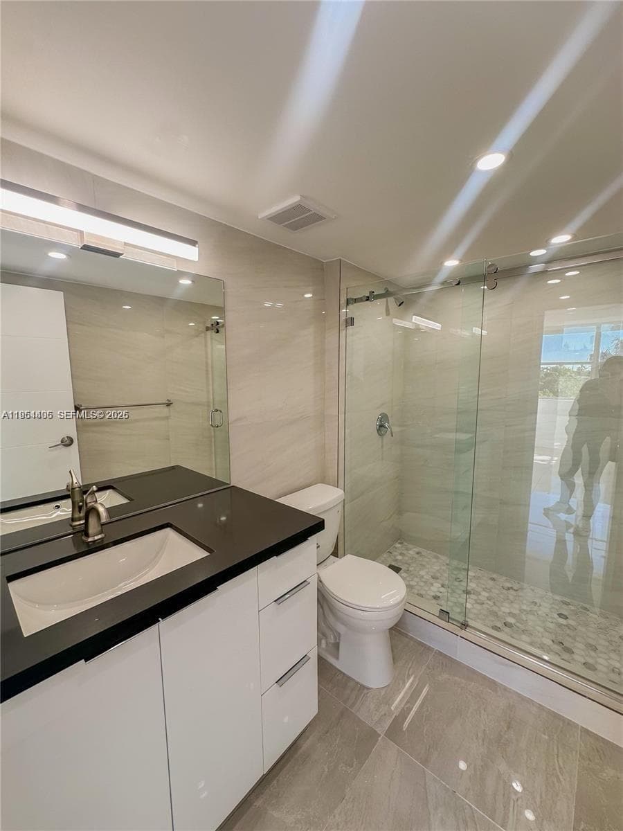 16546 NE 26th Ave # 4J, North Miami Beach FL 33160 — 15