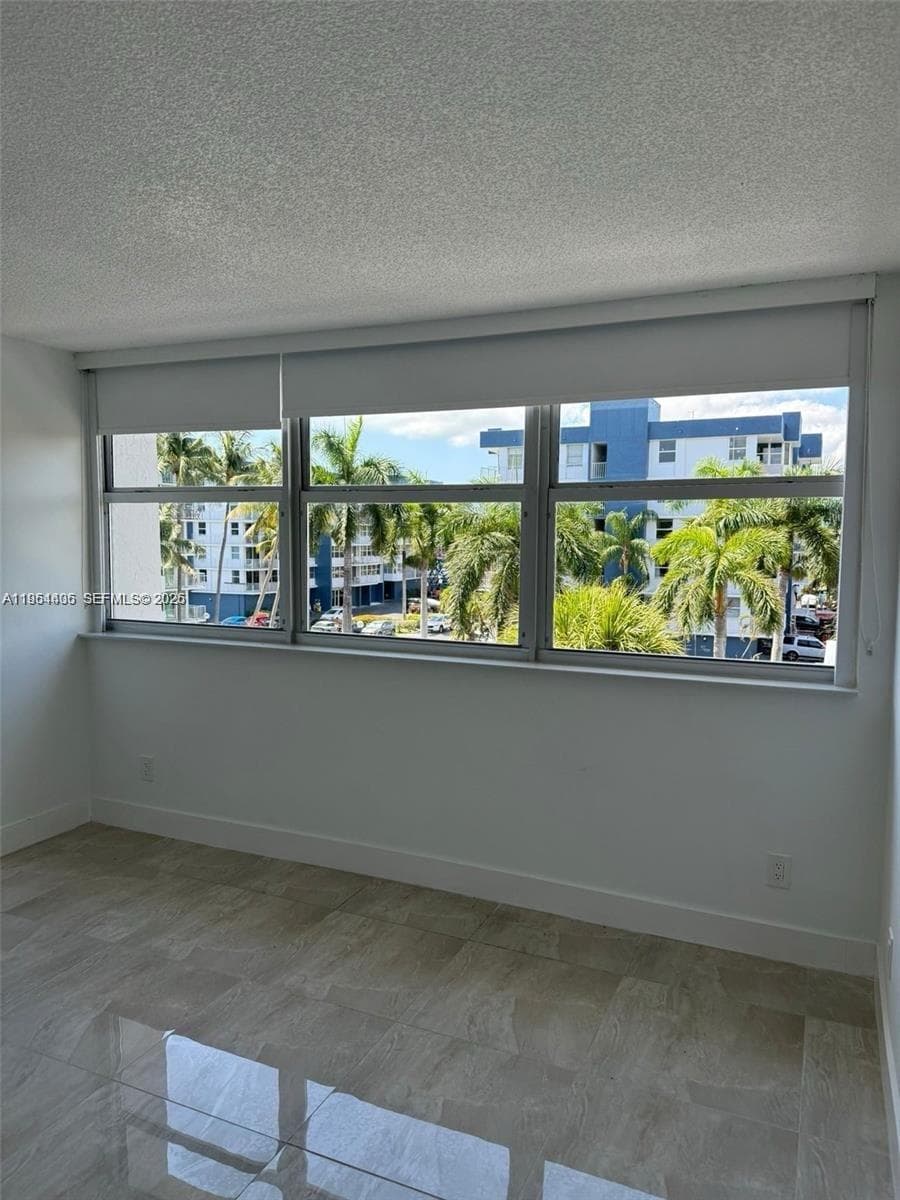 16546 NE 26th Ave # 4J, North Miami Beach FL 33160 — 11