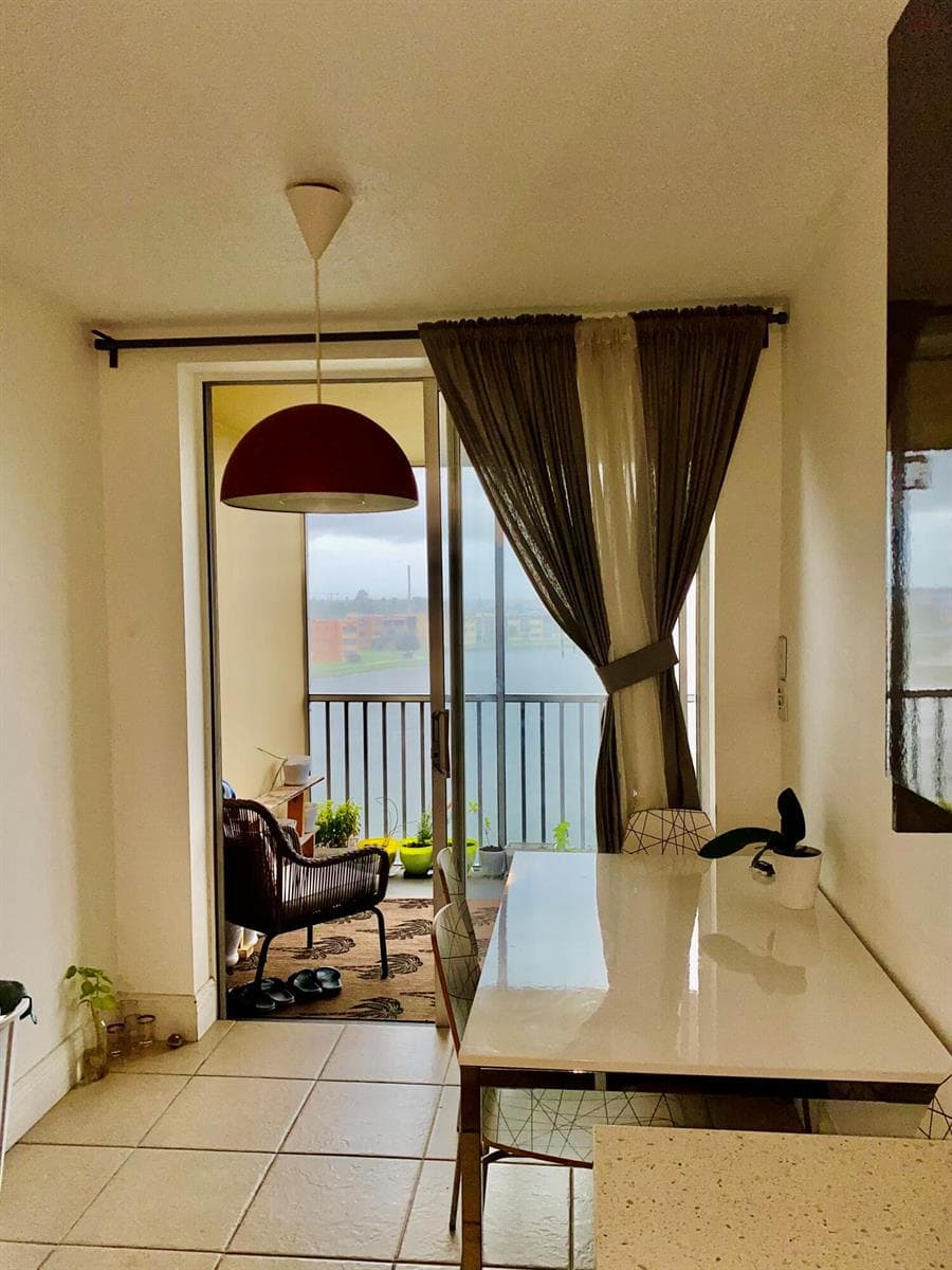 1750 NE 191st Street Apt 600, North Miami Beach FL 33179 — 16