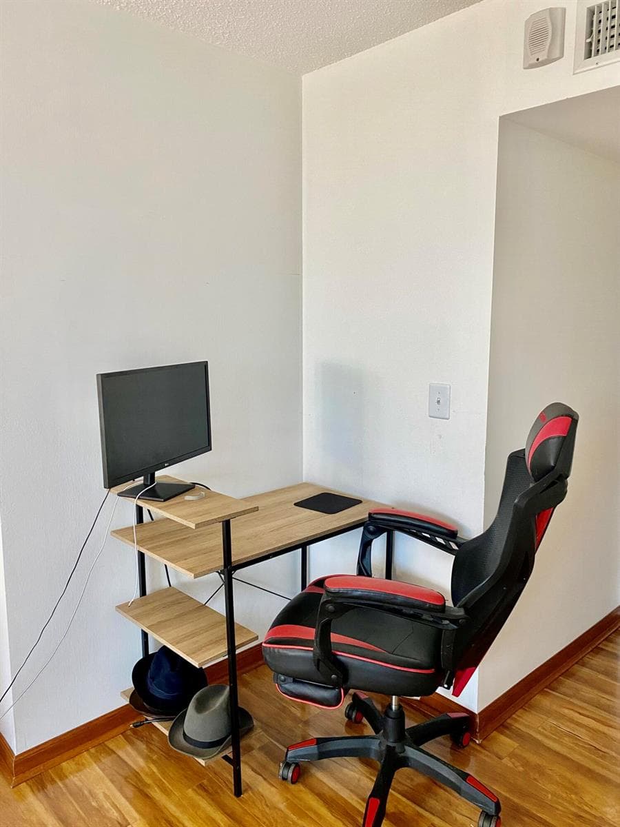 1750 NE 191st Street Apt 600, North Miami Beach FL 33179 — 34