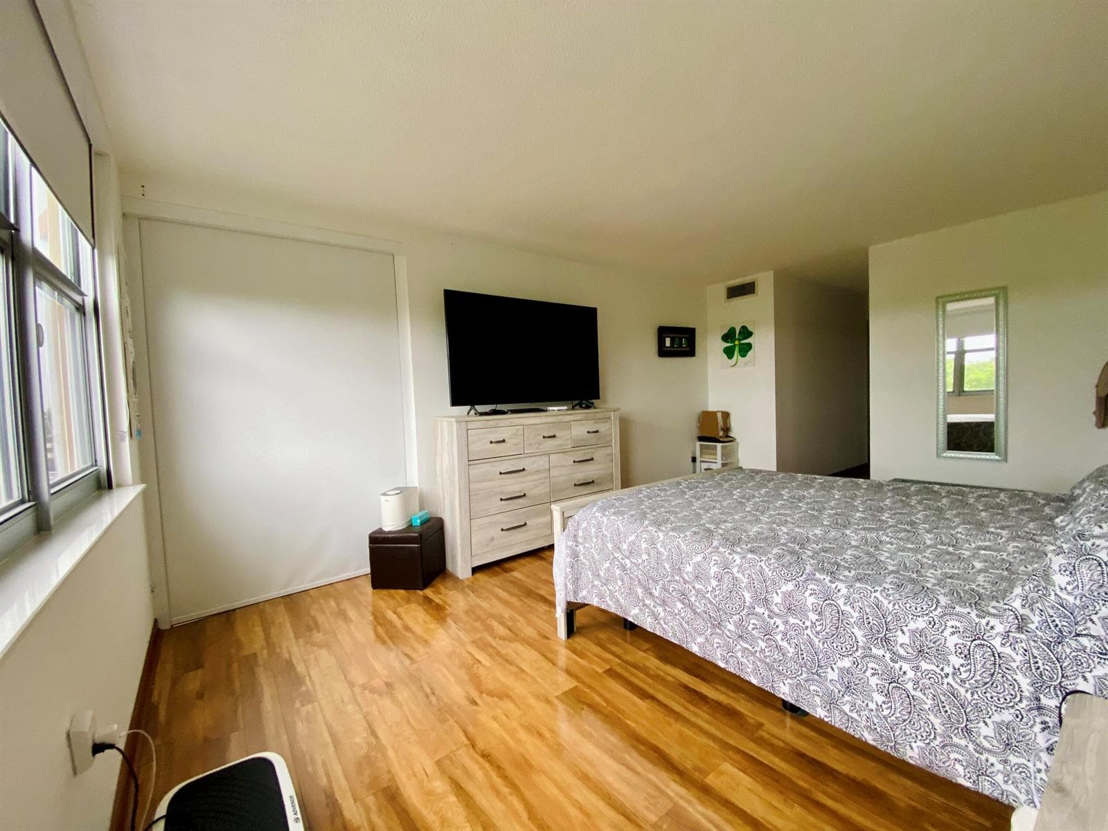 1750 NE 191st Street Apt 600, North Miami Beach FL 33179 — 21