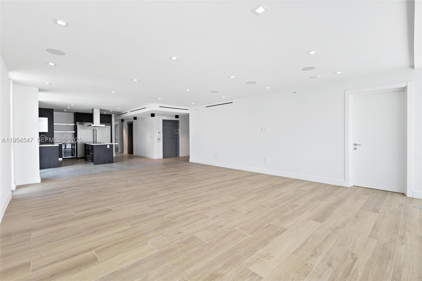 1930 Bay Dr Second Level Un # 1, Miami Beach FL 33141 — 10