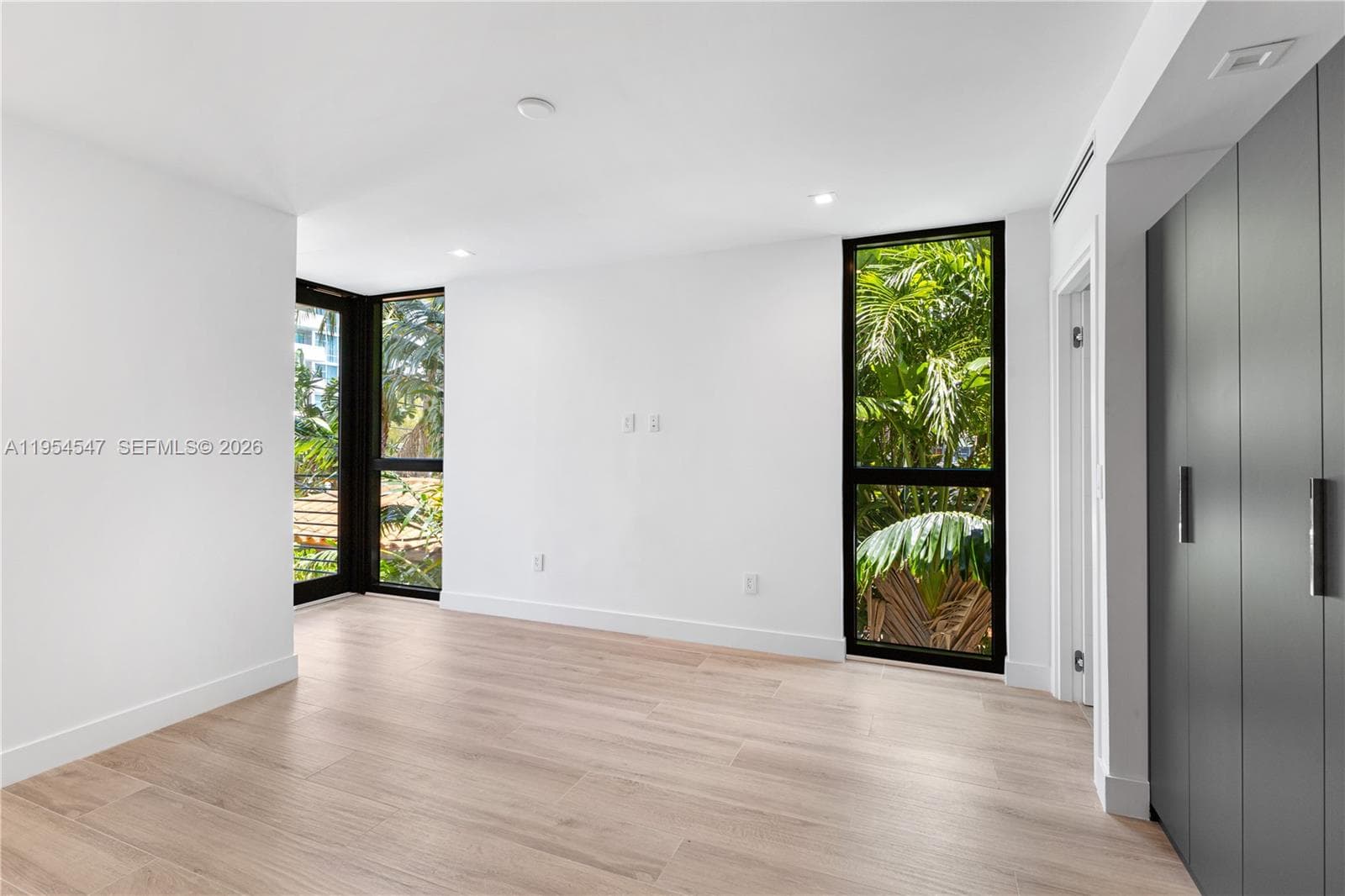 1930 Bay Dr Second Level Un # 1, Miami Beach FL 33141 — 14