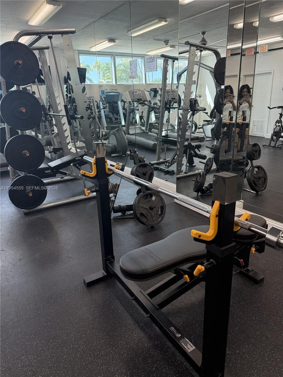 2655 Collins Ave, Miami Beach FL 33140 — 33
