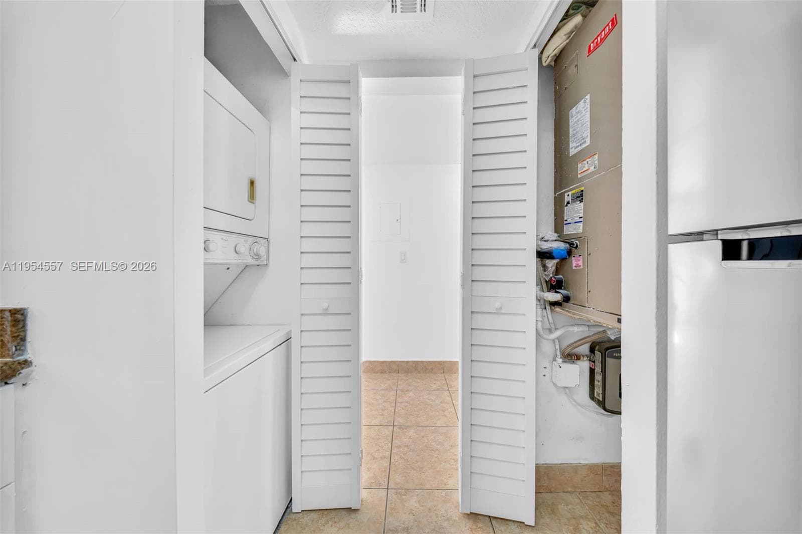 8145 NW 7th St # 111, Miami FL 33126 — 8