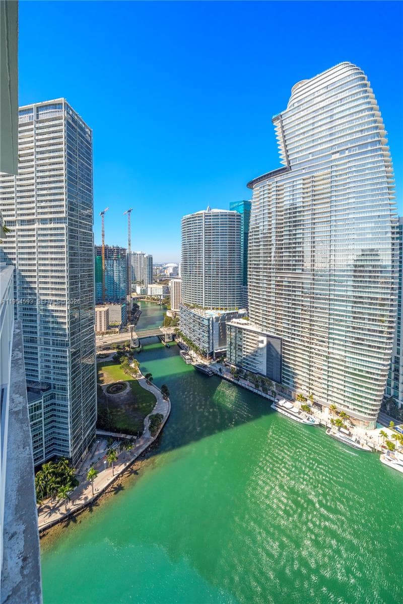 901 Brickell Key Blvd # 3706, Miami FL 33131 — 26
