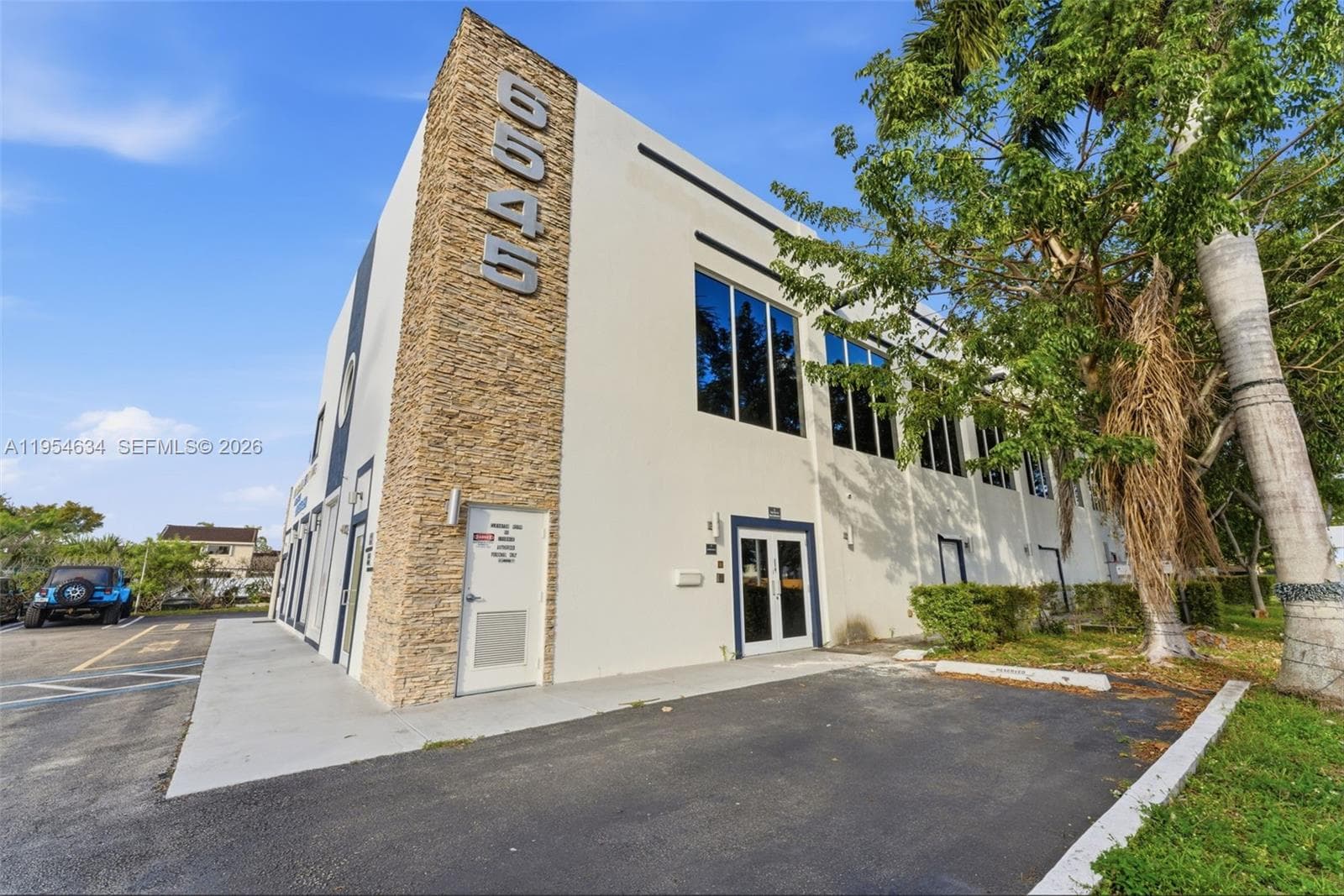 6545 NW 169th St, Hialeah FL 33015 — 6