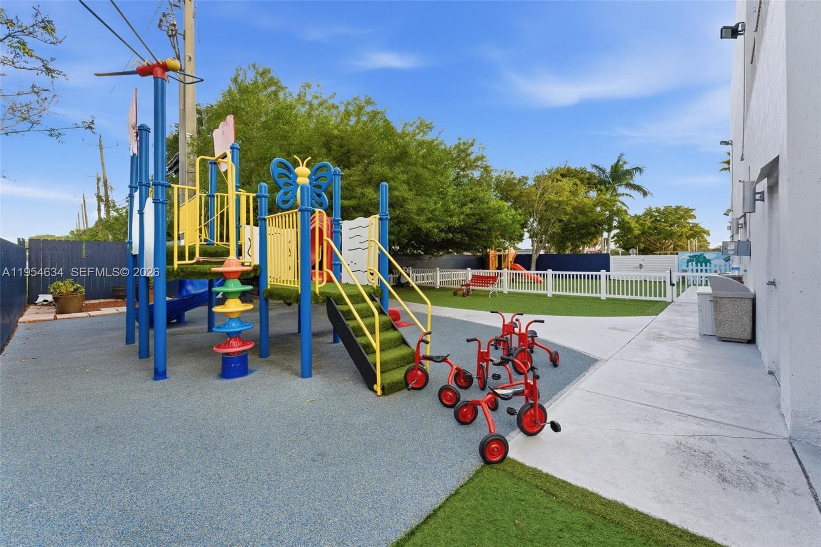 6545 NW 169th St, Hialeah FL 33015 — 10
