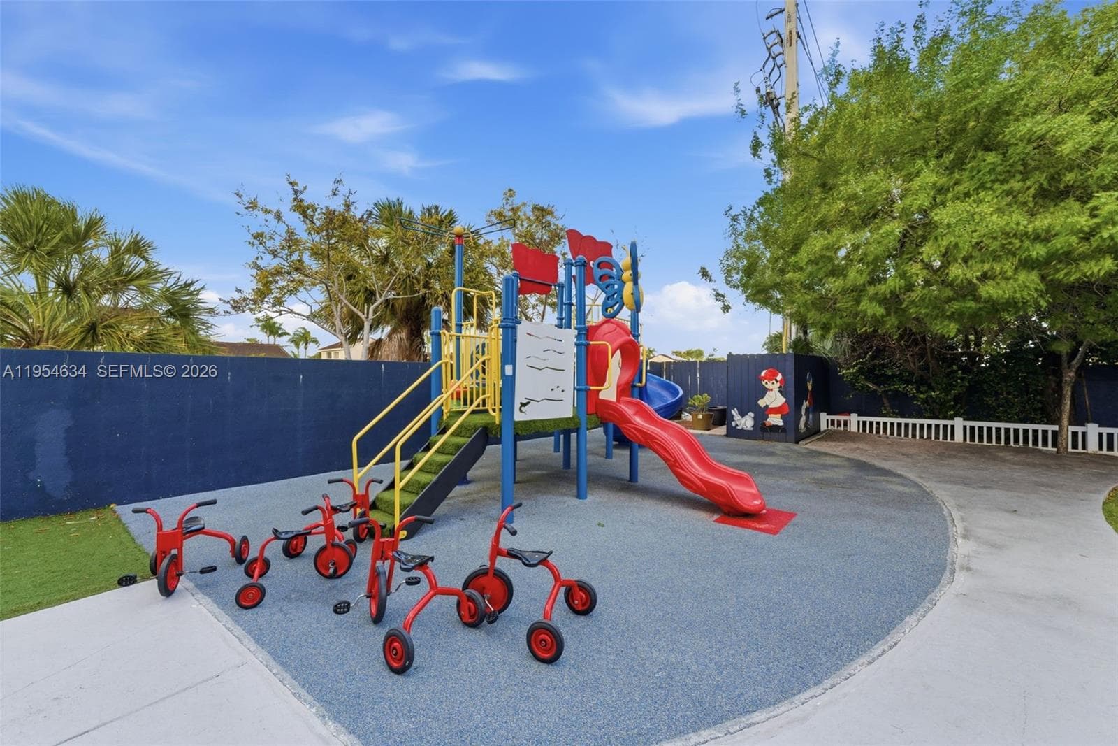 6545 NW 169th St, Hialeah FL 33015 — 64