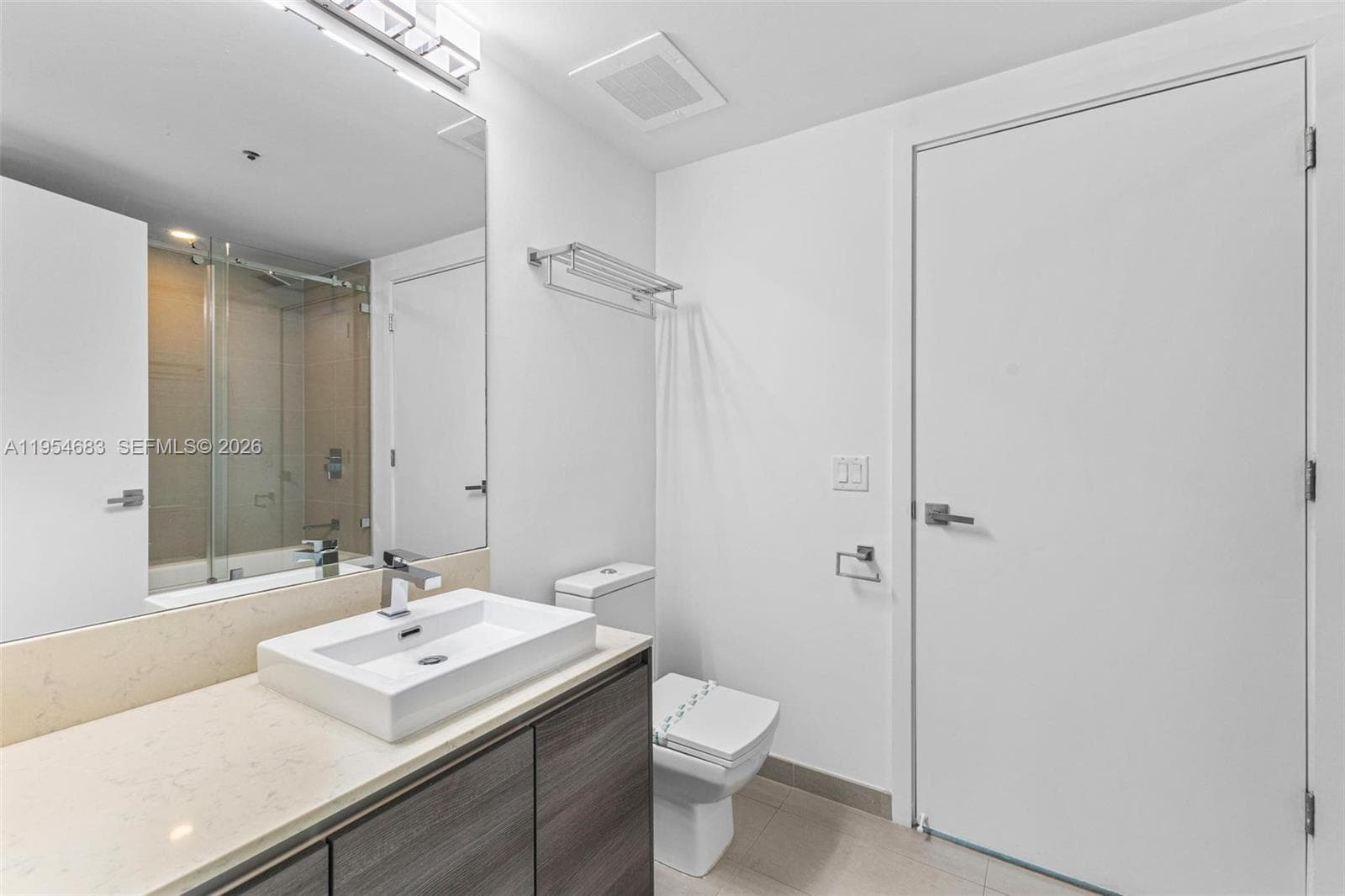 1080 Brickell Ave # 3909, Miami FL 33131 — 11