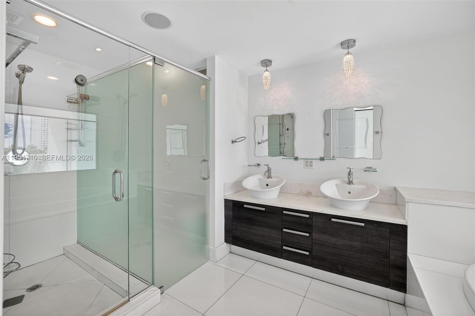 2950 NE 188th St # 302, Aventura FL 33180 — 42