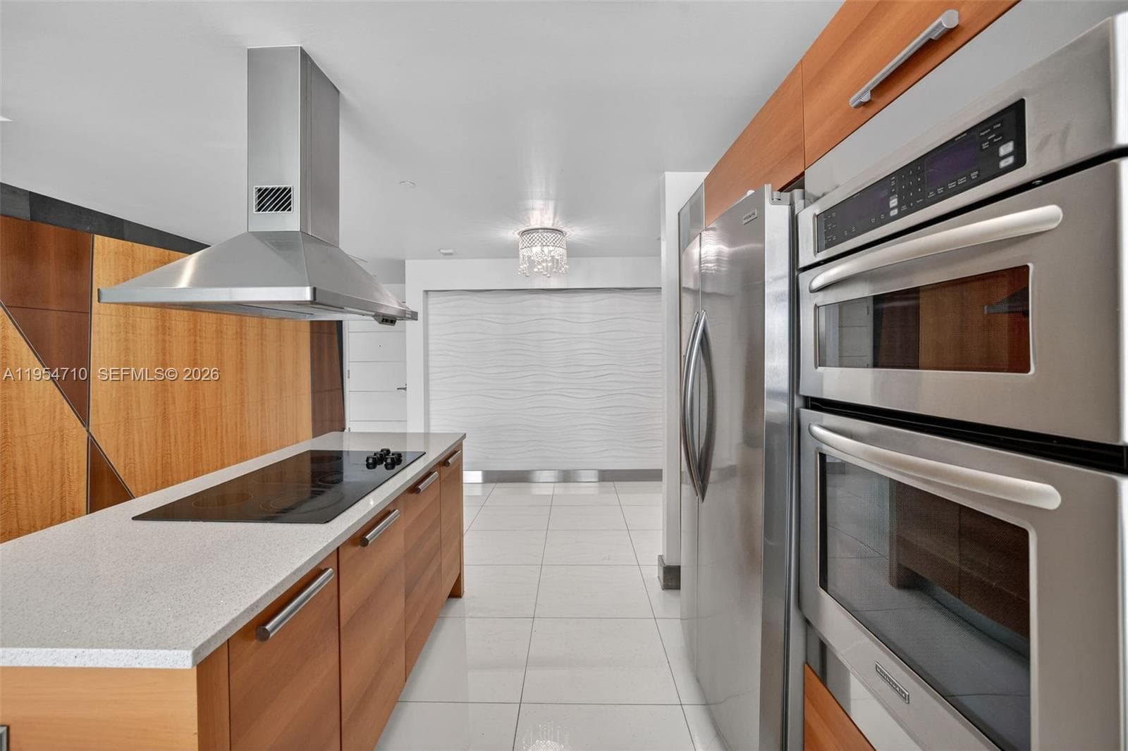 2950 NE 188th St # 302, Aventura FL 33180 — 20