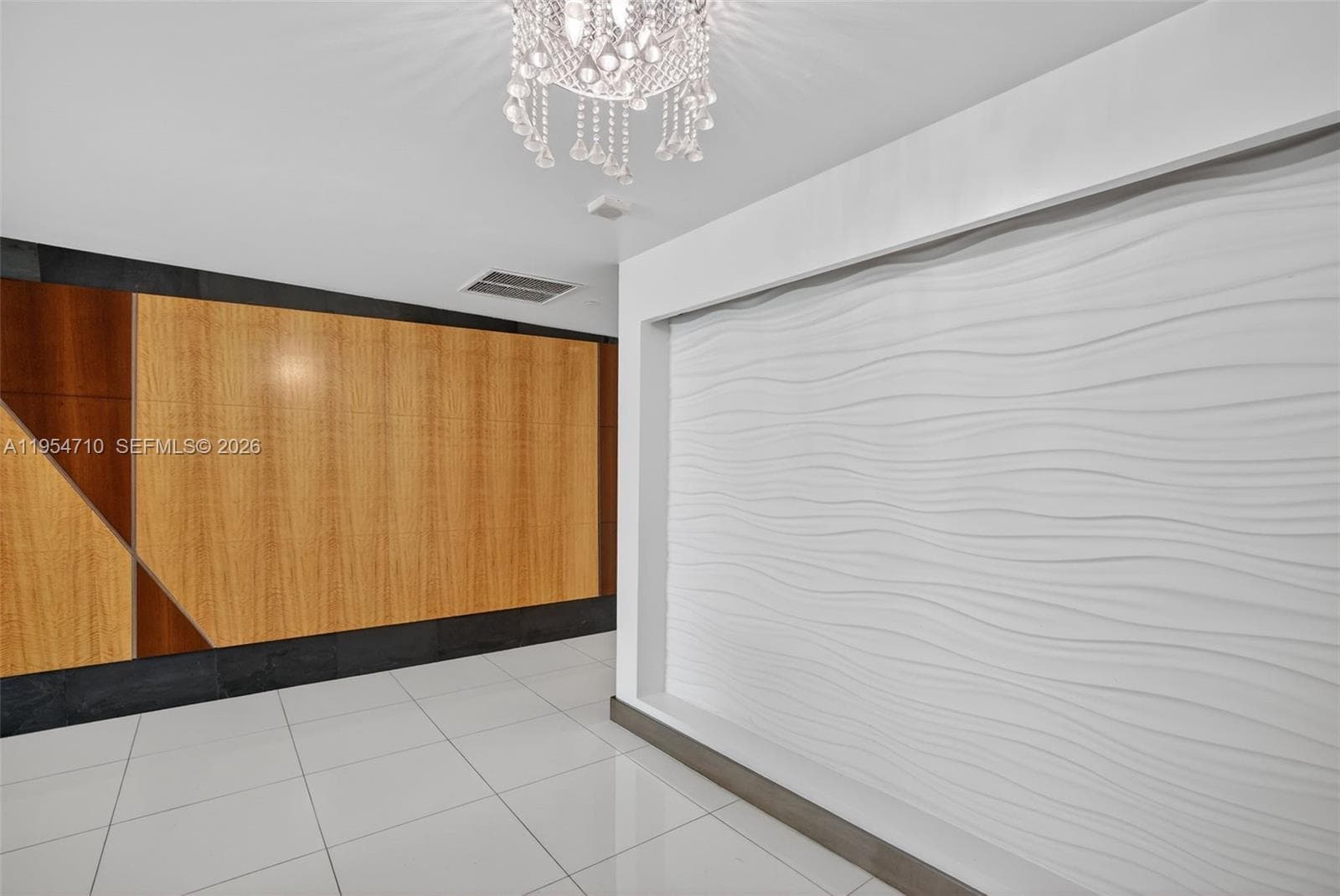 2950 NE 188th St # 302, Aventura FL 33180 — 10